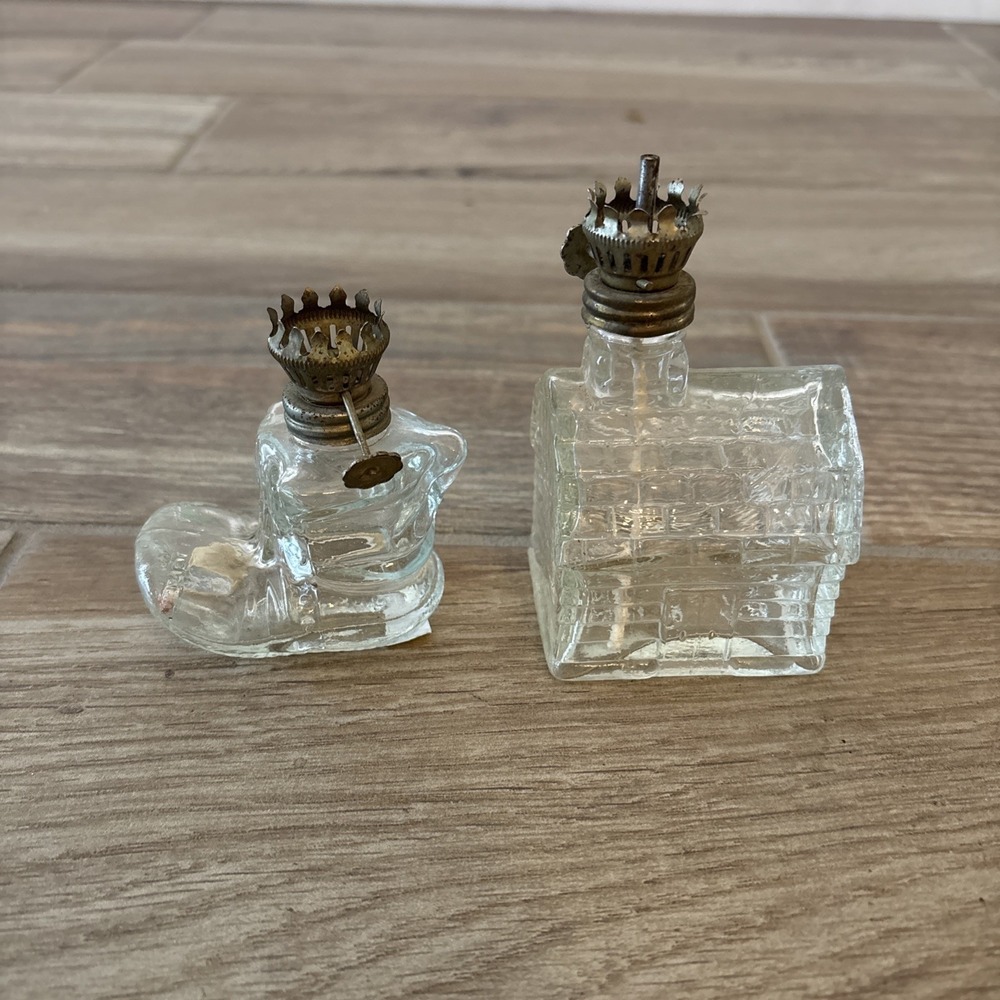 Vintage Log Cabin & Shoe Embossed Patterned Kero Oil‎ Finger Lamp Hong Kong
